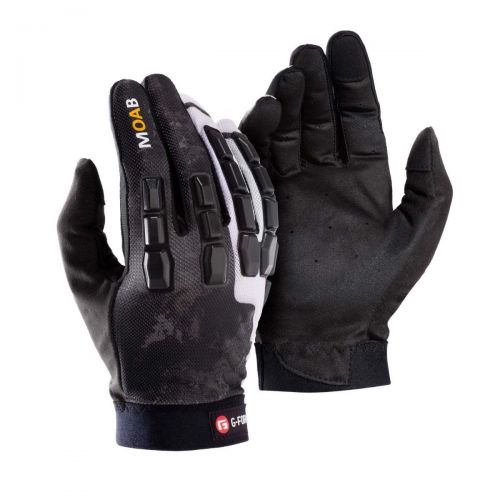 G-FORM MOAB BLACK/WHITE GLOVES