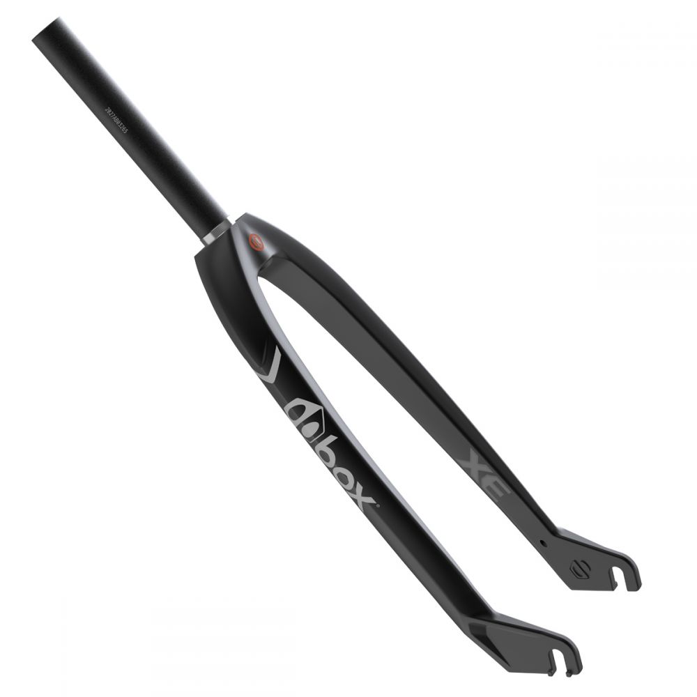 BOX ONE XE EXPERT 24" 10MM CARBON BLACK FORK